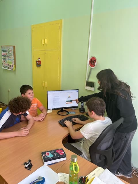 Galerija rada PeerUp 2